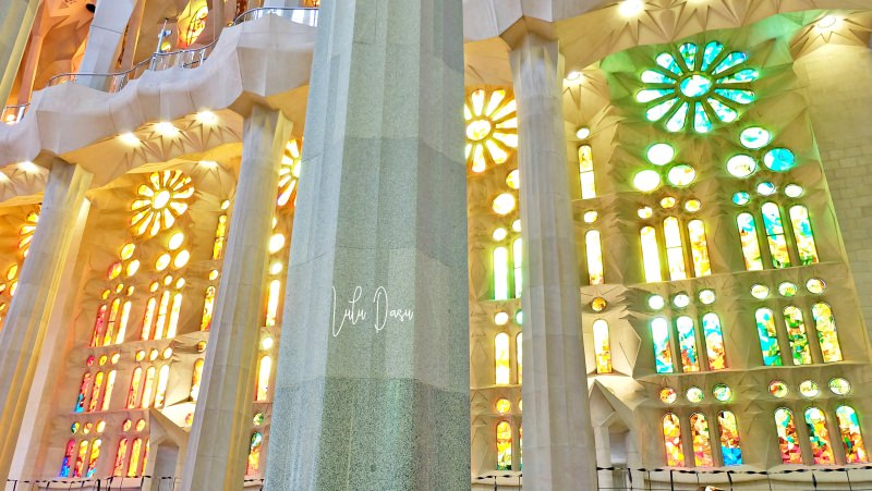 西班牙｜巴塞隆納·聖家堂購票、參觀、必拍景點-世界文化遺產