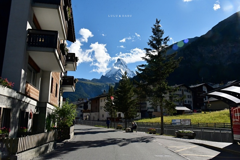 瑞士策馬特9家住宿推薦｜平價又方便的旅館總整理・近策馬特火車站 @LULUDASU 繽紛真實