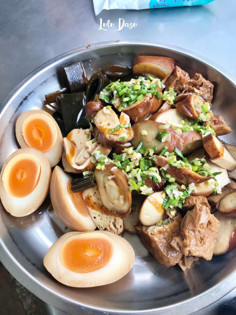 大溪老街美食｜老阿伯現滷豆干·各種豆干都好吃・（桃園大溪名產伴手禮）