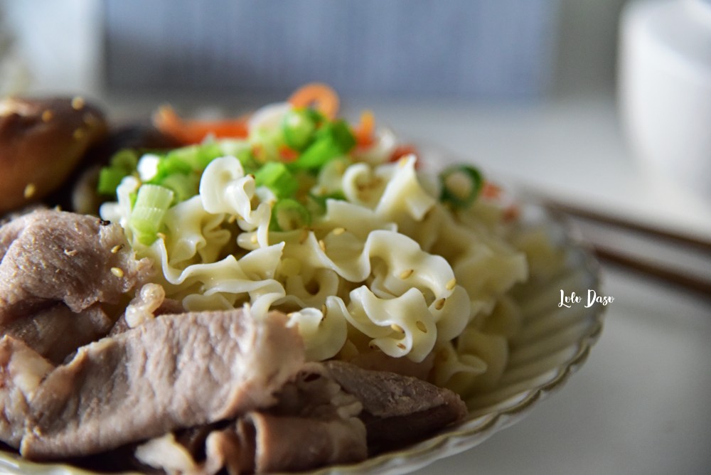 拌麵食譜｜古早味家常拌麵：一筷子 香辣麻醬＆家鄉油蔥超推薦·狂熱愛他們的辣油呀！