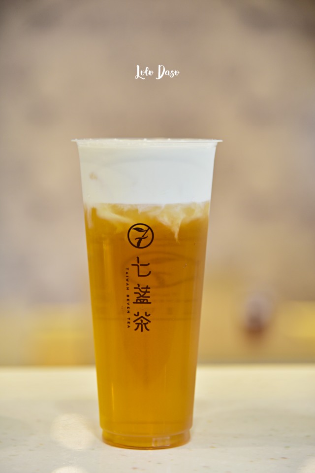 林口七盞茶｜每一款都清爽好喝的手搖飲料店推薦·草莓季限定芝士奶霜、芋香珍奶、清茶超好喝