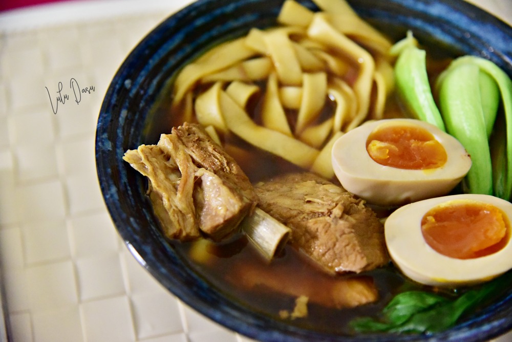 牛肉麵宅配到家｜日光好食美味即食包紅燒麵系列：川味紅燒牛肉麵、紅燒豬肉麵