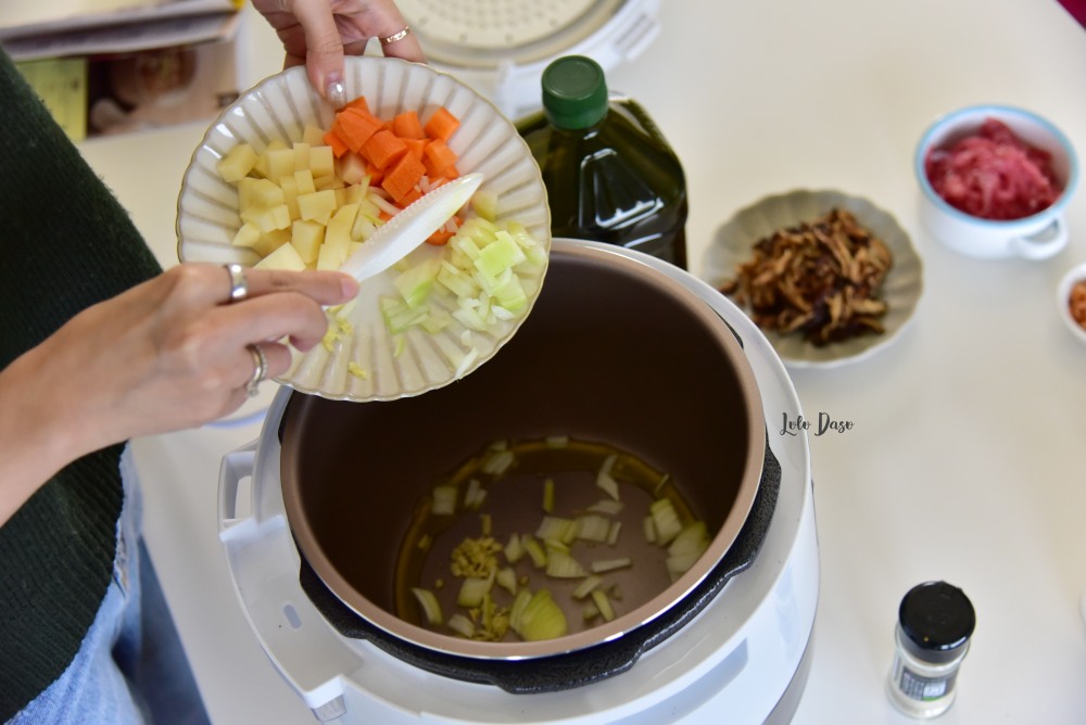 鍋寶壓力鍋 悶煮燉好幫手 電子智慧壓力鍋｜食譜：紅燒牛腩牛肚、香菇鹹粥