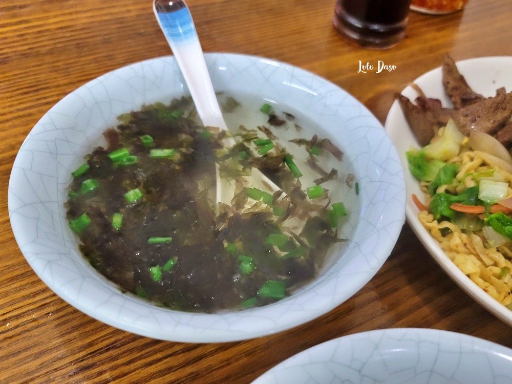 杭州濱江區美食｜大餅油條：手工炒麵無敵美味・蔥燒餅梅乾肉燒餅前軟厚脆 讓人一吃停不下來呀！