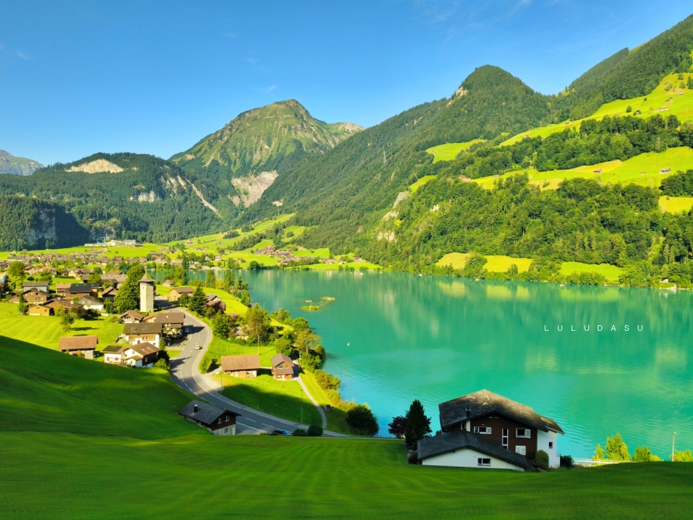 瑞士景觀列車｜黃金列車路線Luzern–Interlaken Express（琉森–茵特拉肯）景觀列車：搭乘紀錄、訂位教學