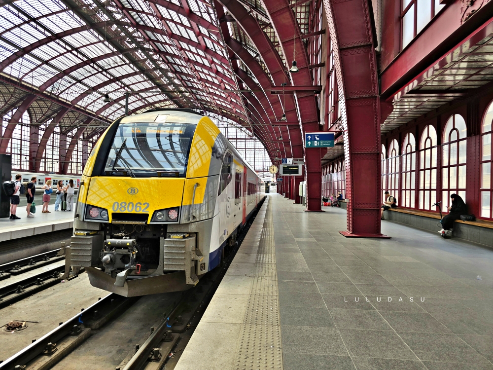 用歐洲火車通行證 Eurail Global Pass從荷蘭到比利時｜帶爹娘去旅行海牙-布魯日：荷比法火車之旅