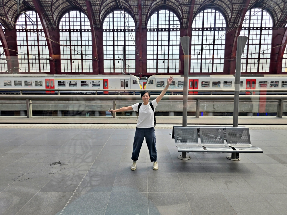 用歐洲火車通行證 Eurail Global Pass從荷蘭到比利時｜帶爹娘去旅行海牙-布魯日：荷比法火車之旅